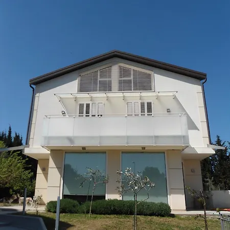 Villa Celeste -Flexrent Immobiliare Abissinia Santa Maria di Scacciano