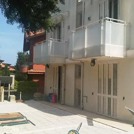 Villa Celeste -Flexrent Immobiliare Abissinia * Santa Maria di Scacciano
